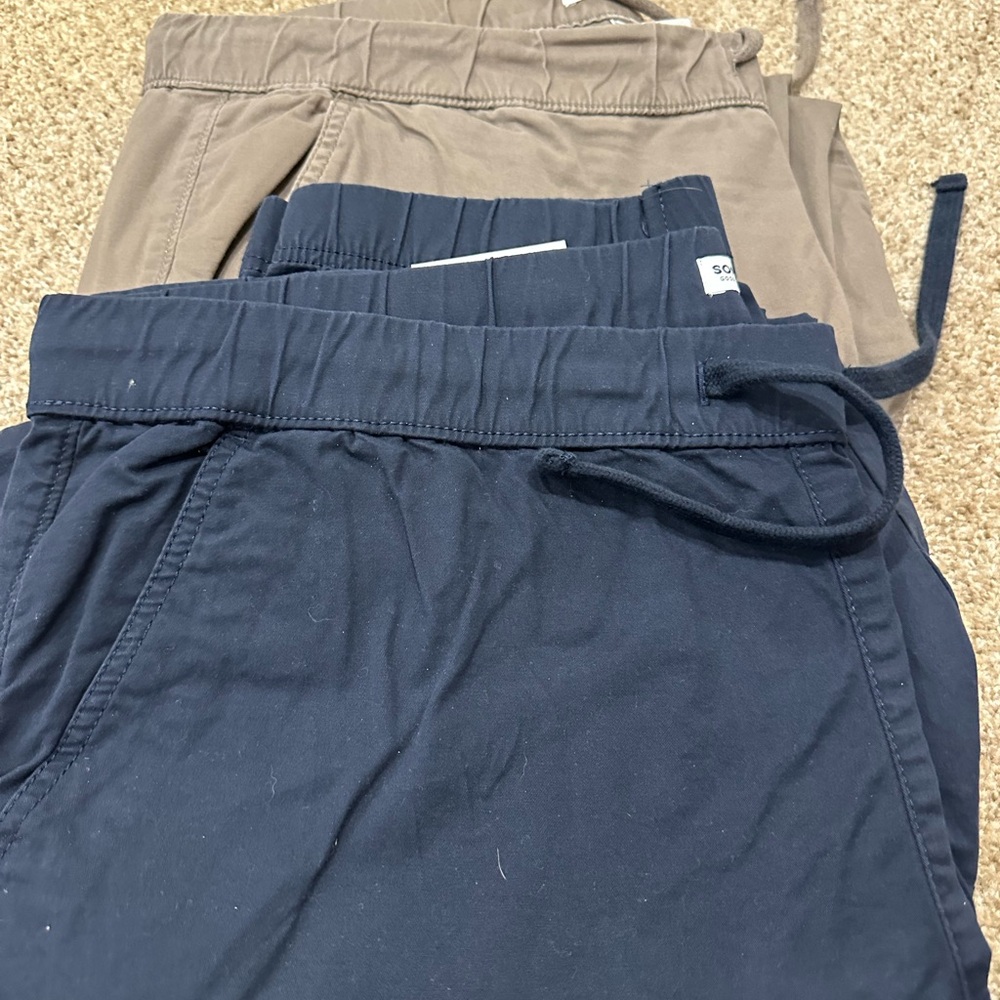 Kohls Sonoma Everyday Men’s joggers - two pairs, both included